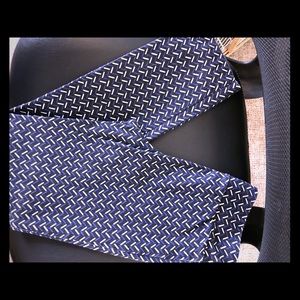 Margaret M slimming ankle pant size small